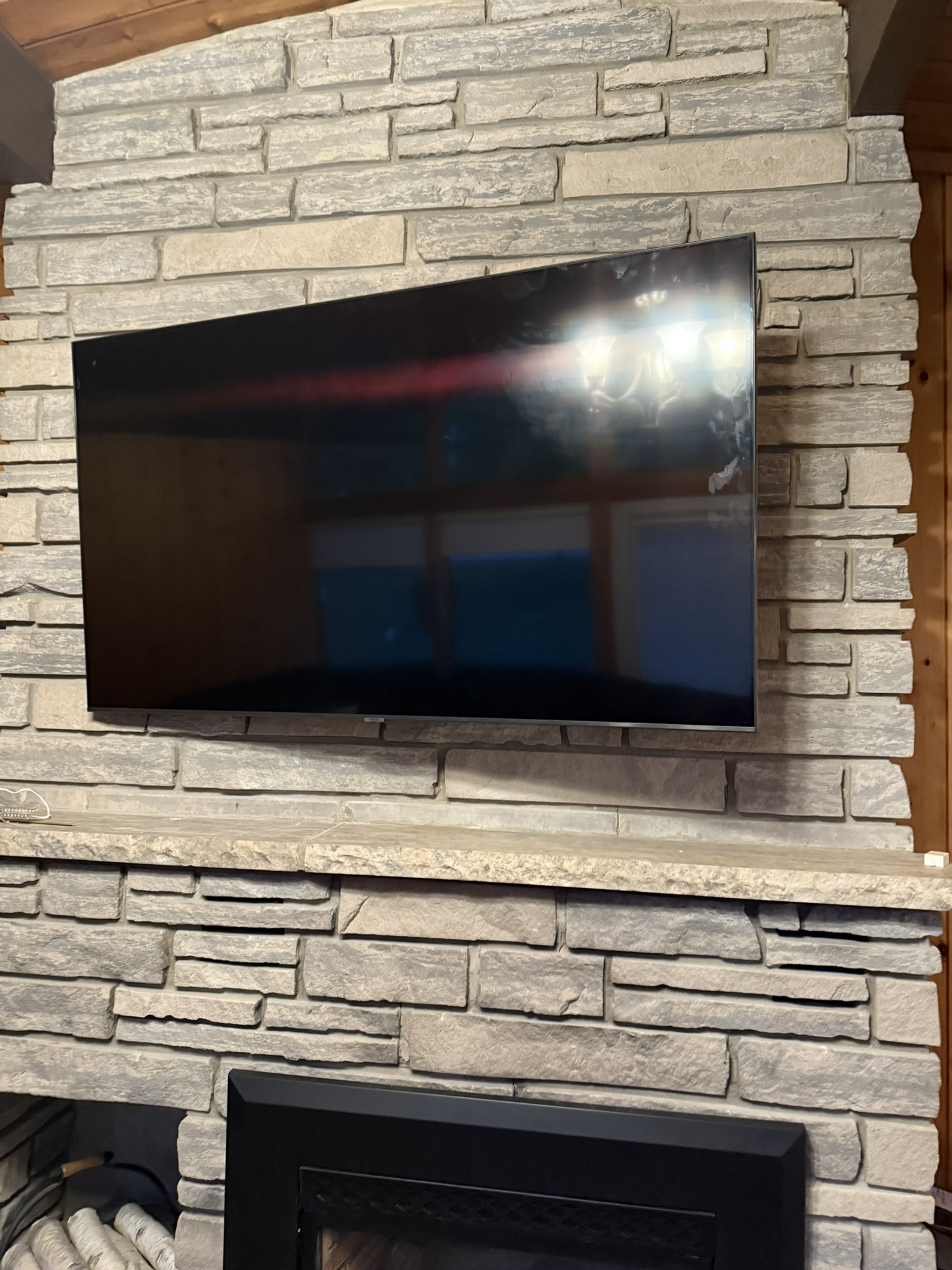 TV Wall Mount Installation - Grand Bend - Canada Contractors Corp