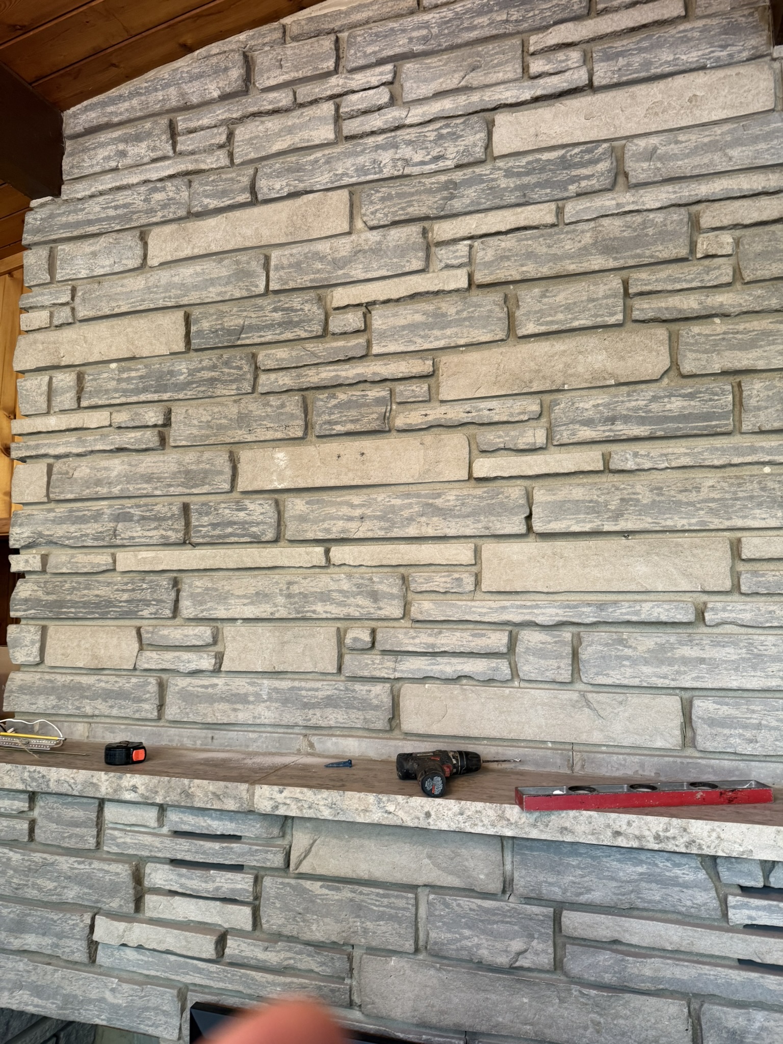 TV Wall Mount Installation - Grand Bend - Canada Contractors Corp